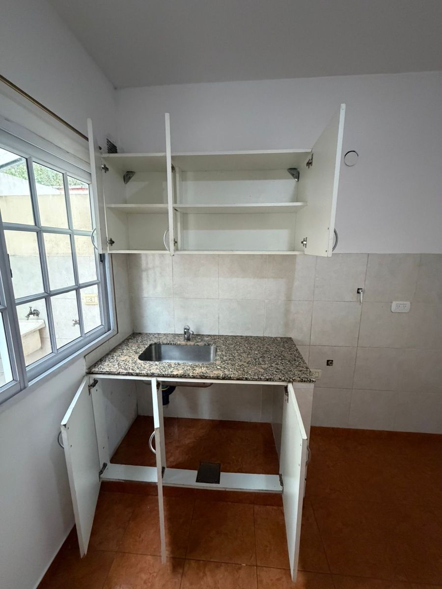 Alquiler duplex 3 ambientes Isidro Casanova - 12
