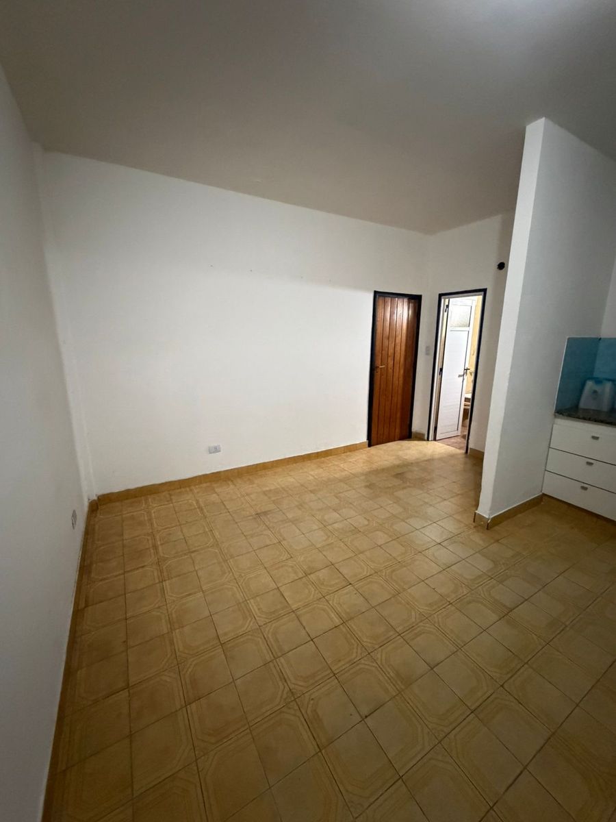 Alquiler 2 ambientes Atalaya Isidro Casanova — foto 4