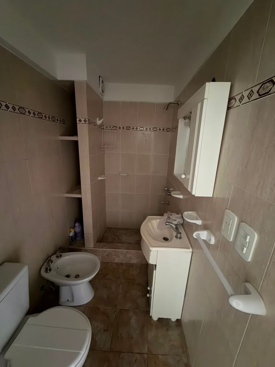 Alquiler departamento 2 ambientes Villa Luzuriaga - 8
