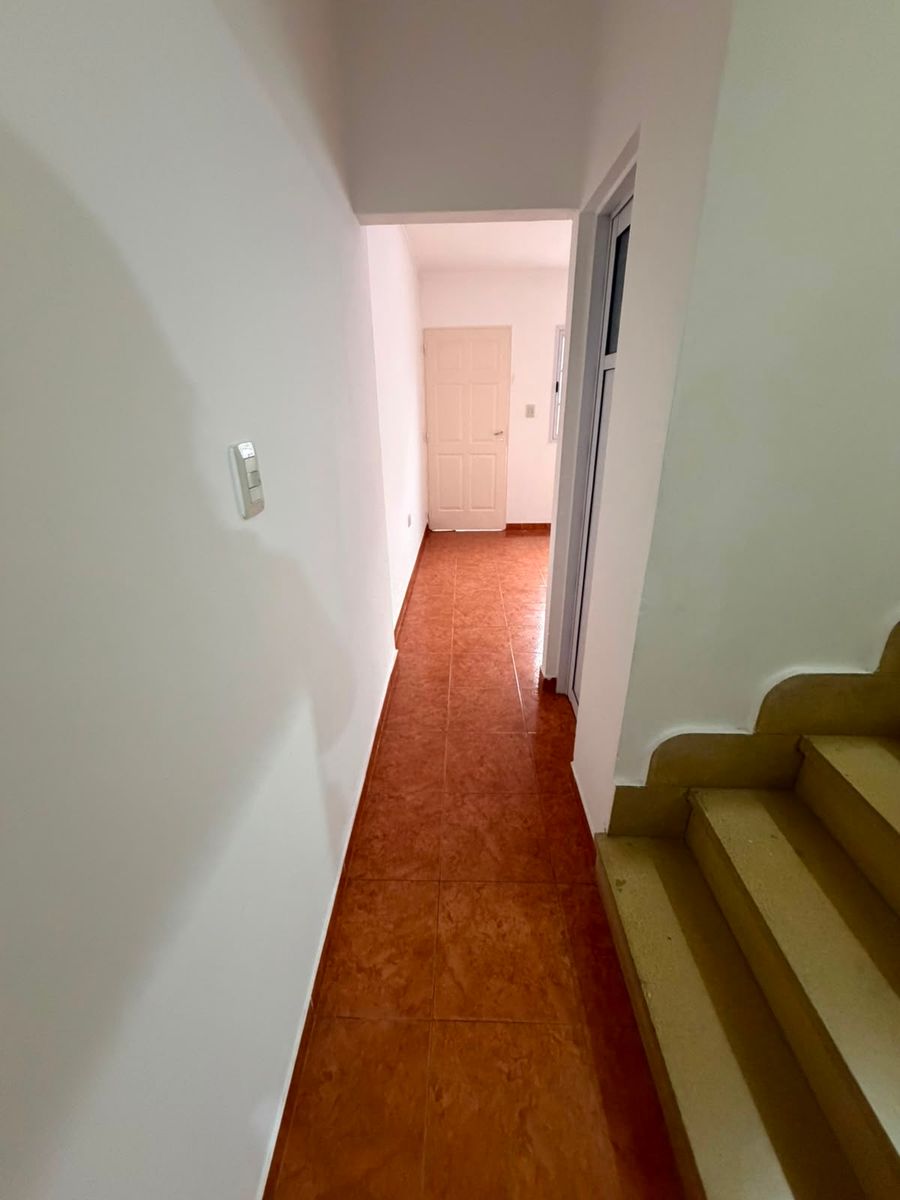 Alquiler duplex 3 ambientes Isidro Casanova - 4