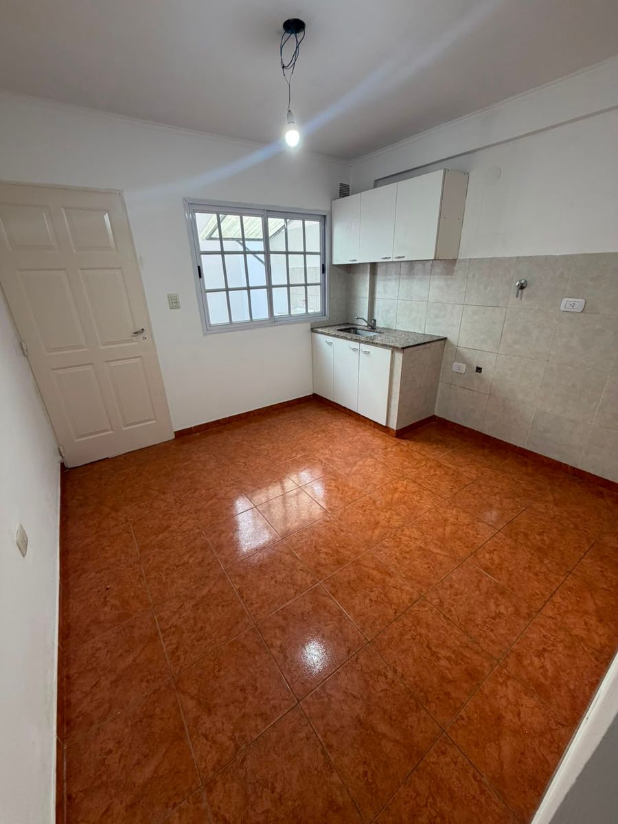 Alquiler duplex 3 ambientes Isidro Casanova - 5