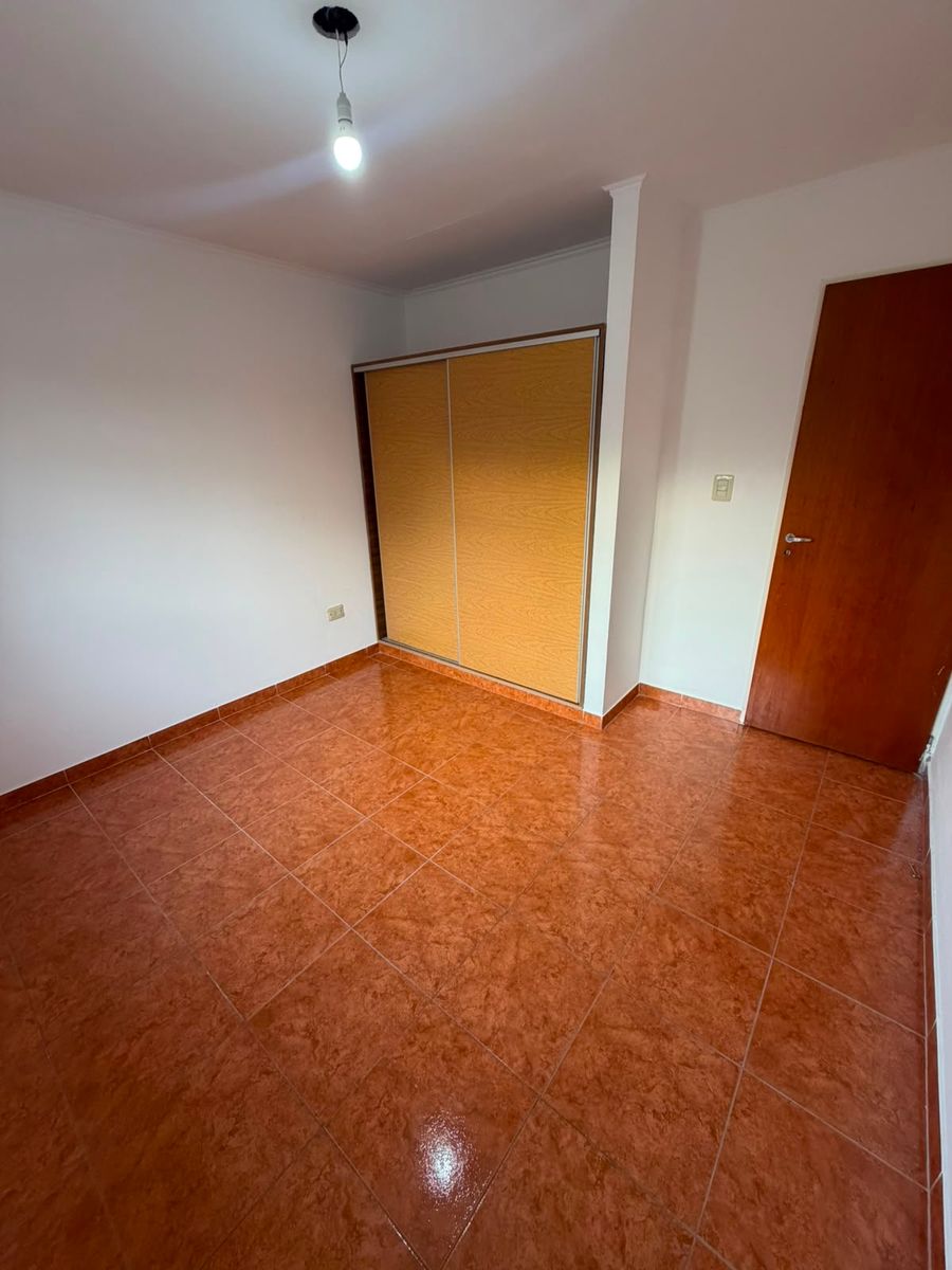 Alquiler duplex 3 ambientes Isidro Casanova - 9
