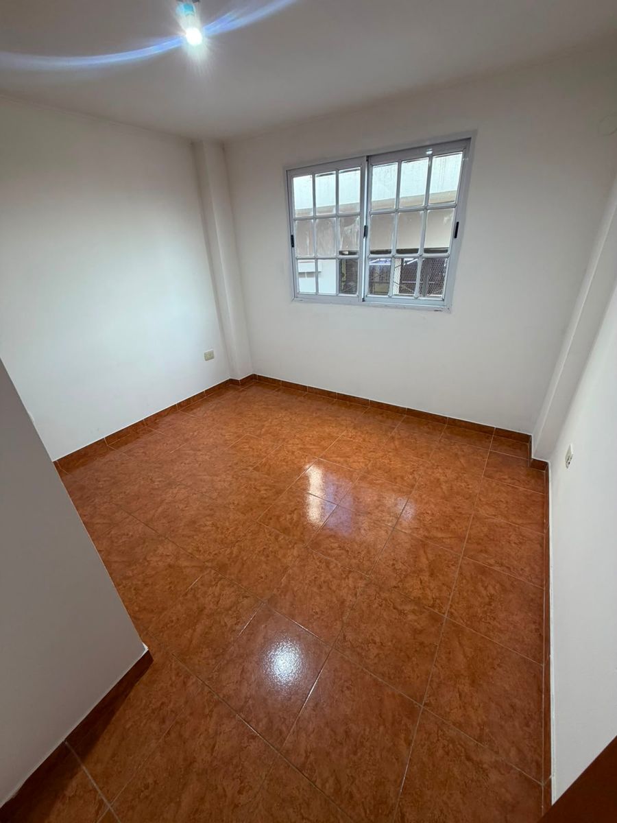 Alquiler duplex 3 ambientes Isidro Casanova - 14