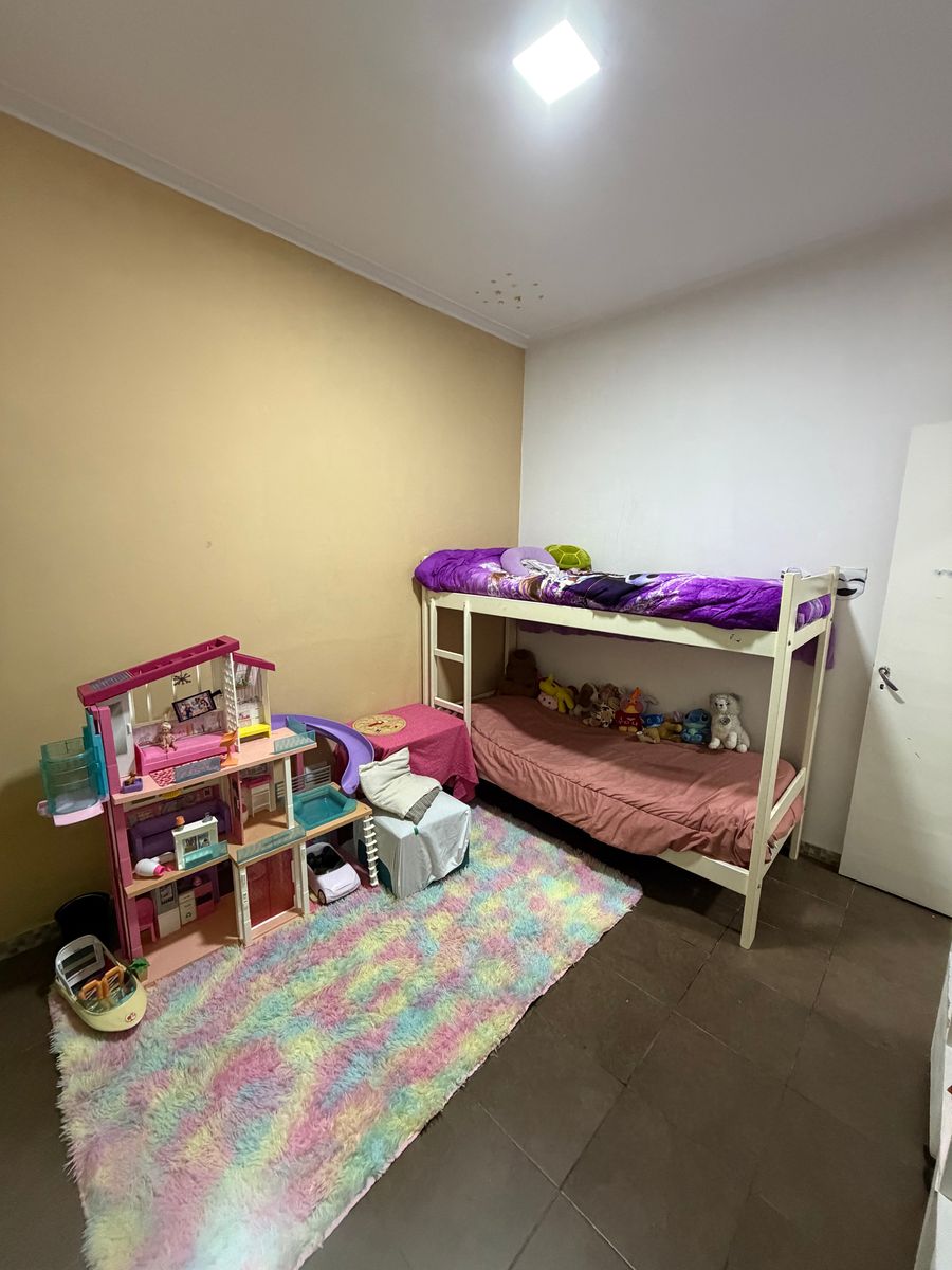 Venta casa y departamento Villa Luzuriaga - 1