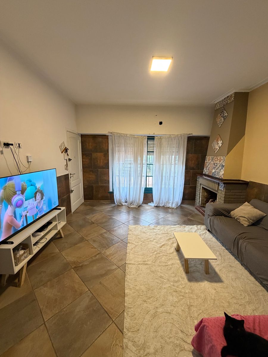 Venta casa y departamento Villa Luzuriaga - 4