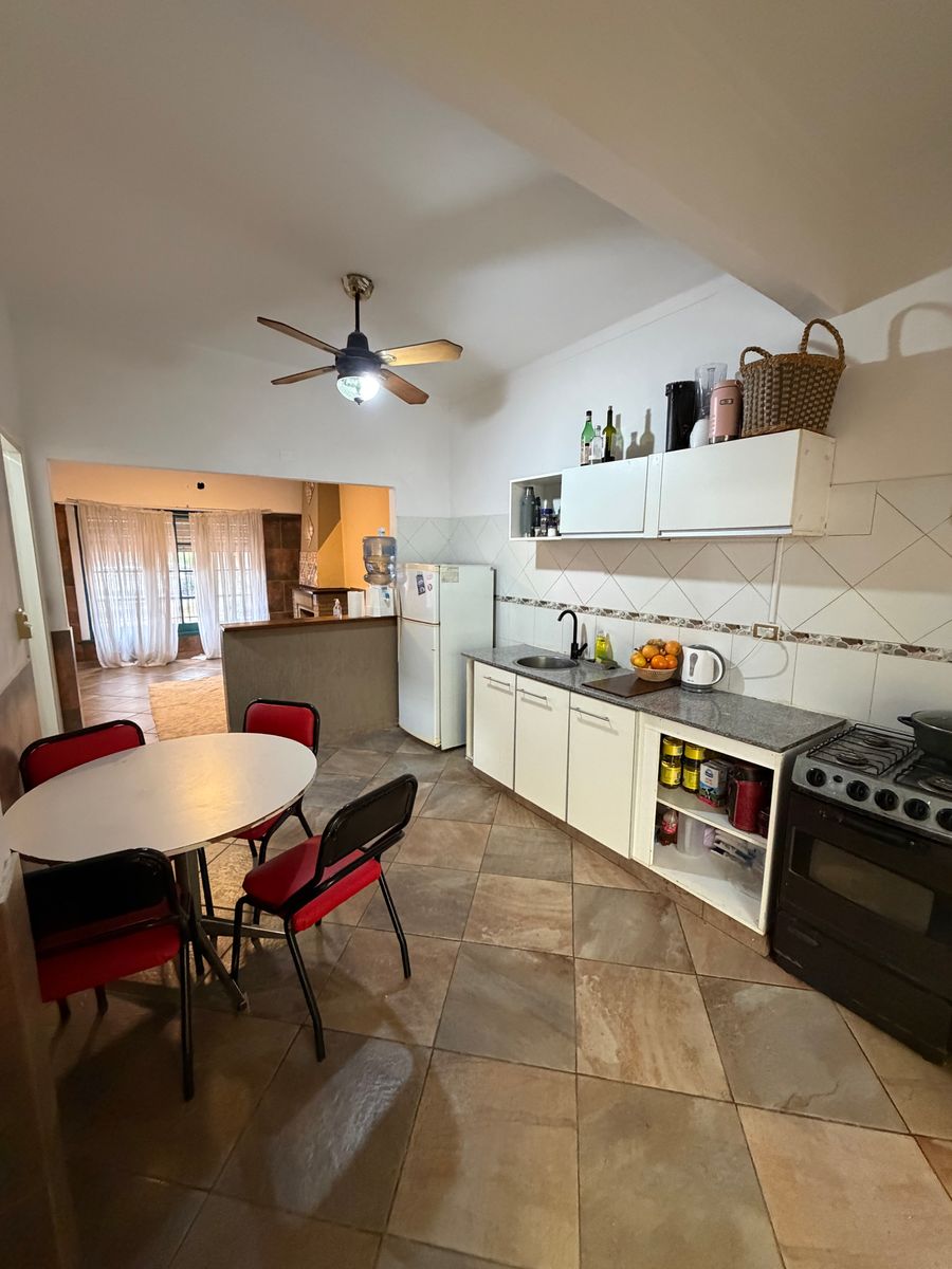 Venta casa y departamento Villa Luzuriaga - 9