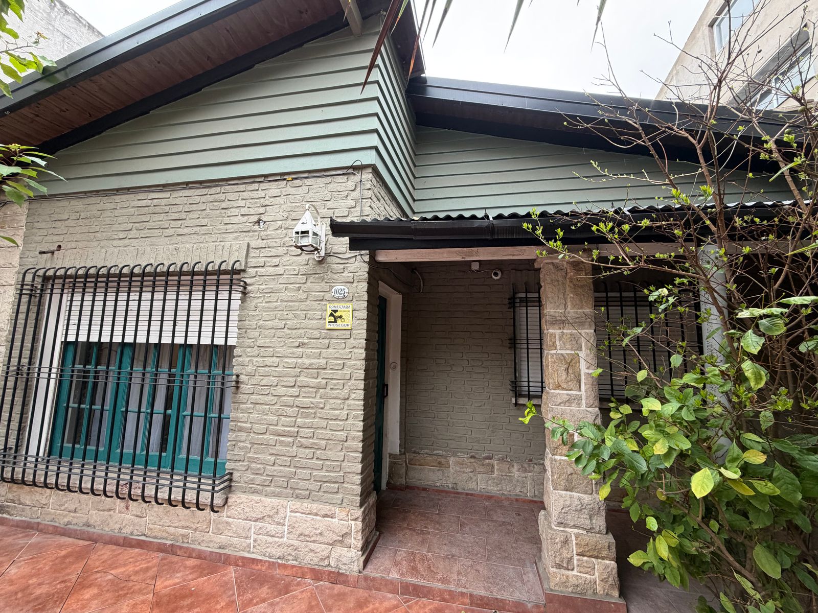 Venta casa y departamento Villa Luzuriaga - 12