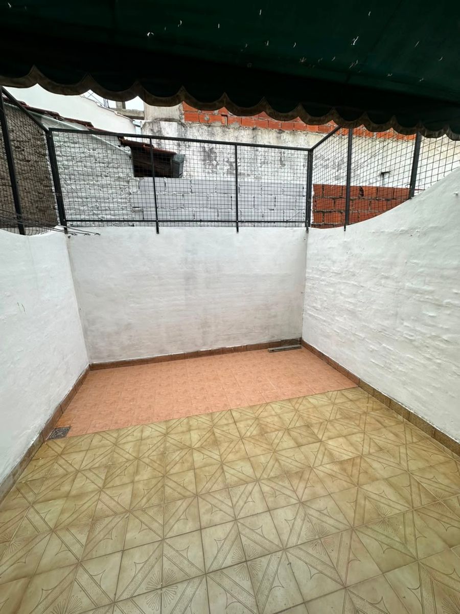 Alquiler duplex 3 ambientes cochera patio - 23