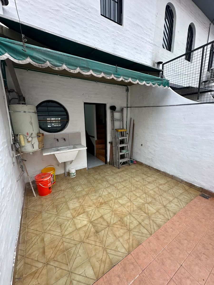 Alquiler duplex 3 ambientes cochera patio - 24