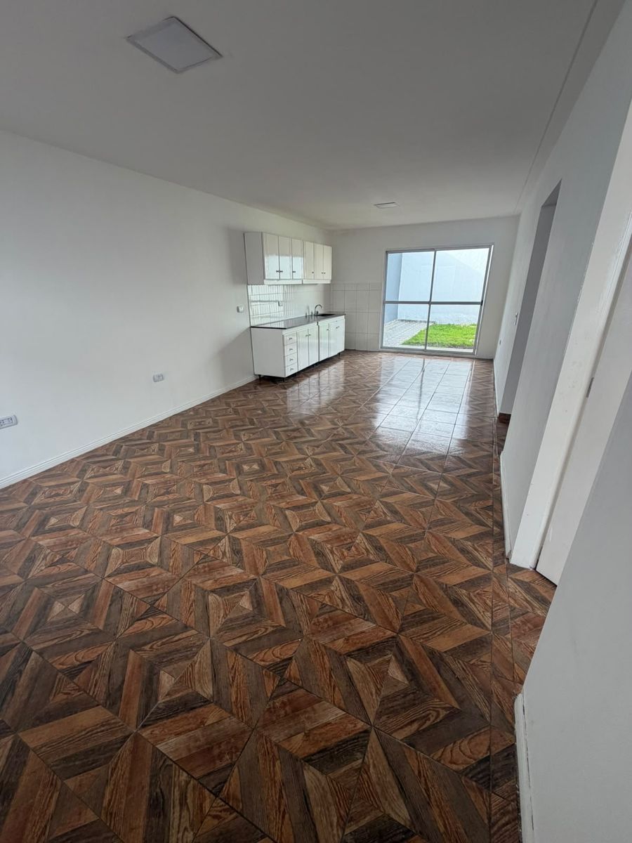 Alquiler pH 4 ambientes 2 patios Isidro Casanova - 1