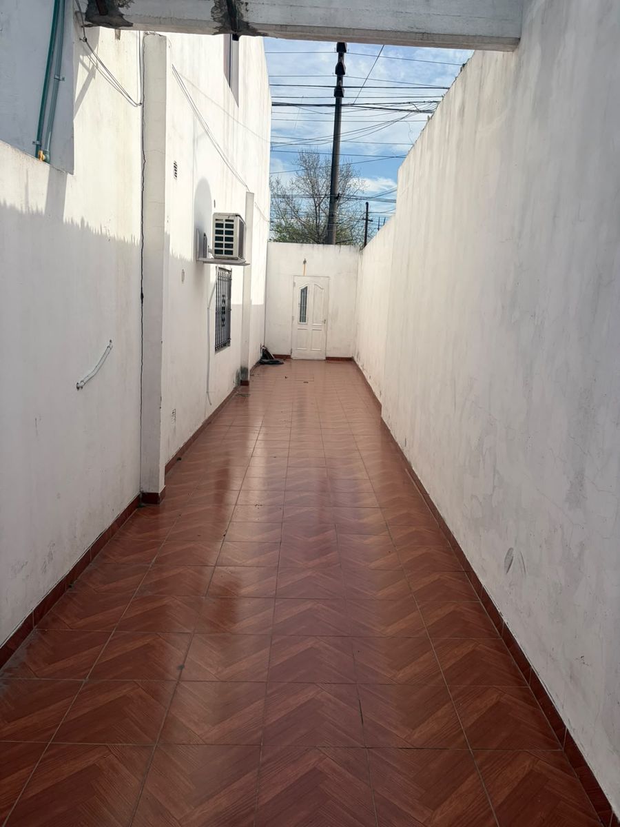 Alquiler pH 4 ambientes 2 patios Isidro Casanova - 5