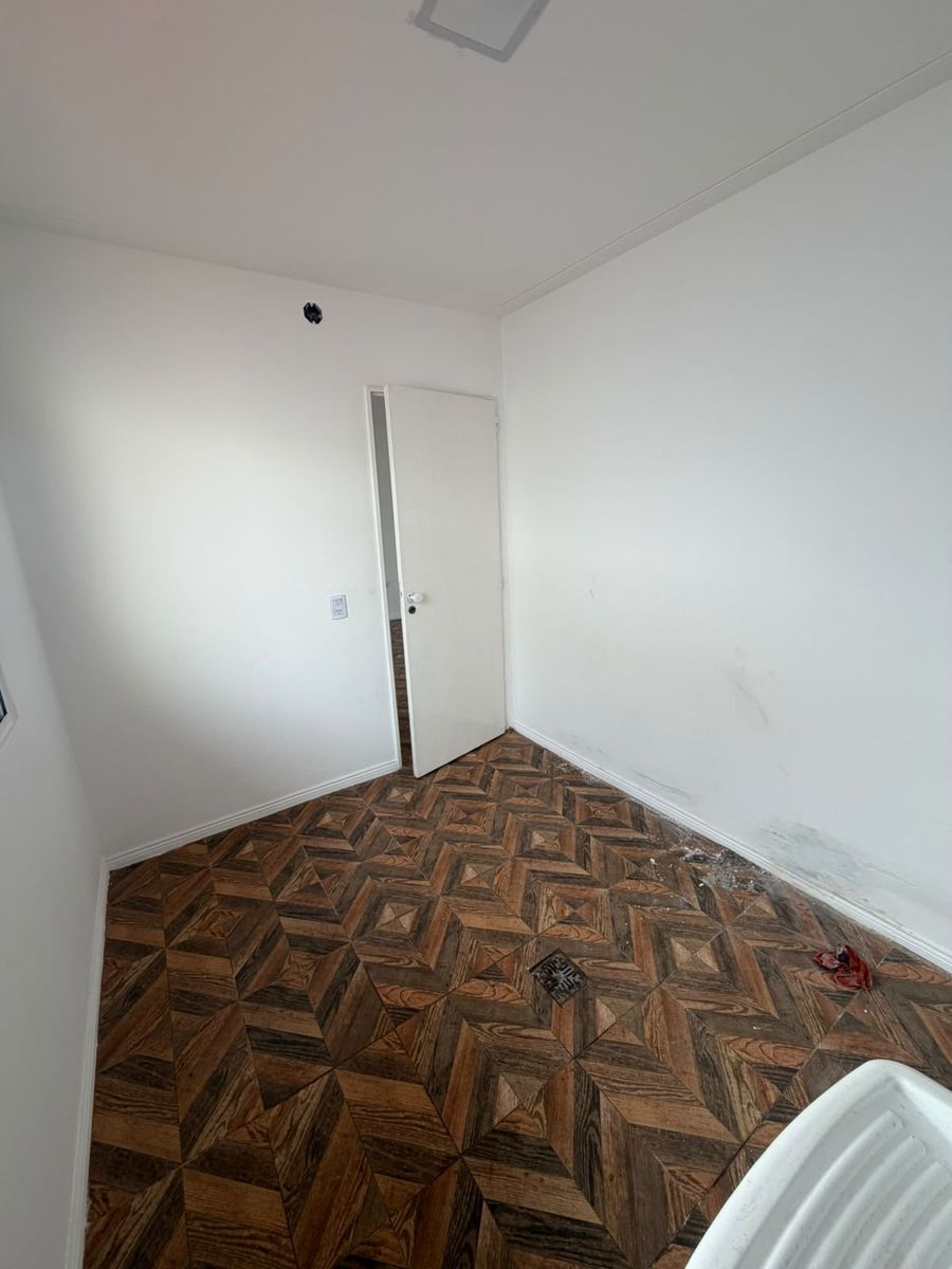 Alquiler pH 4 ambientes 2 patios Isidro Casanova - 9