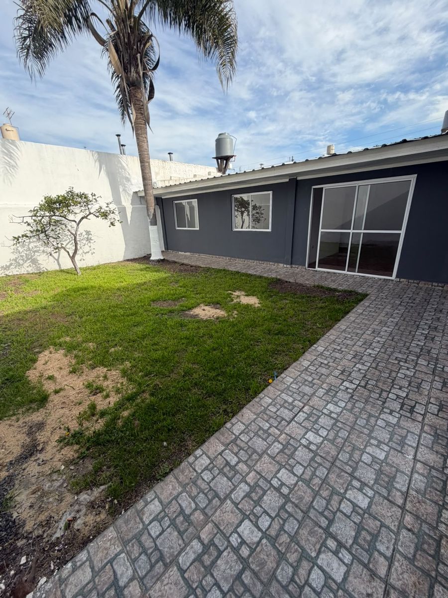 Alquiler pH 4 ambientes 2 patios Isidro Casanova - 21
