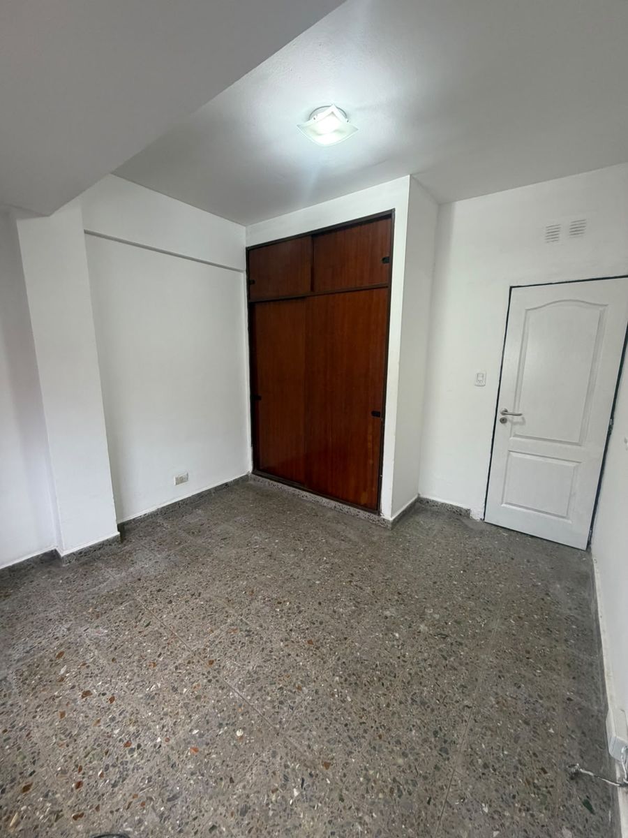 Alquiler departamento 3 ambientes Isidro Casanova — foto 13