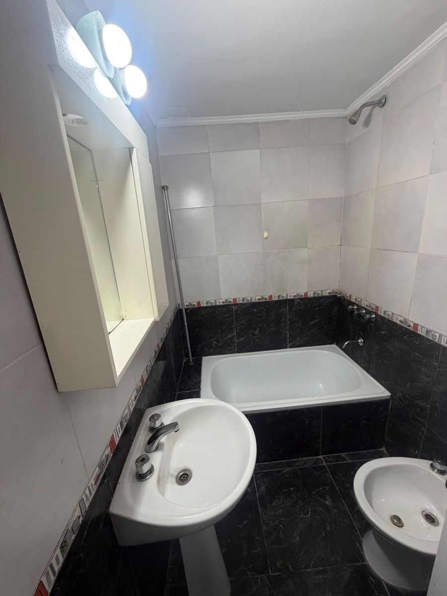 Alquiler departamento 3 ambientes Isidro Casanova — foto 14