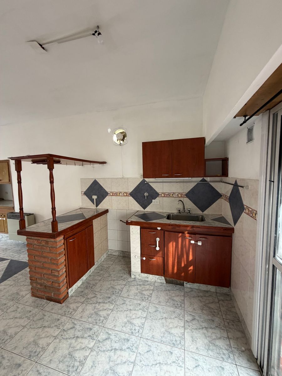 Alquiler pH 3 ambientes Villa Luzuriaga - 4