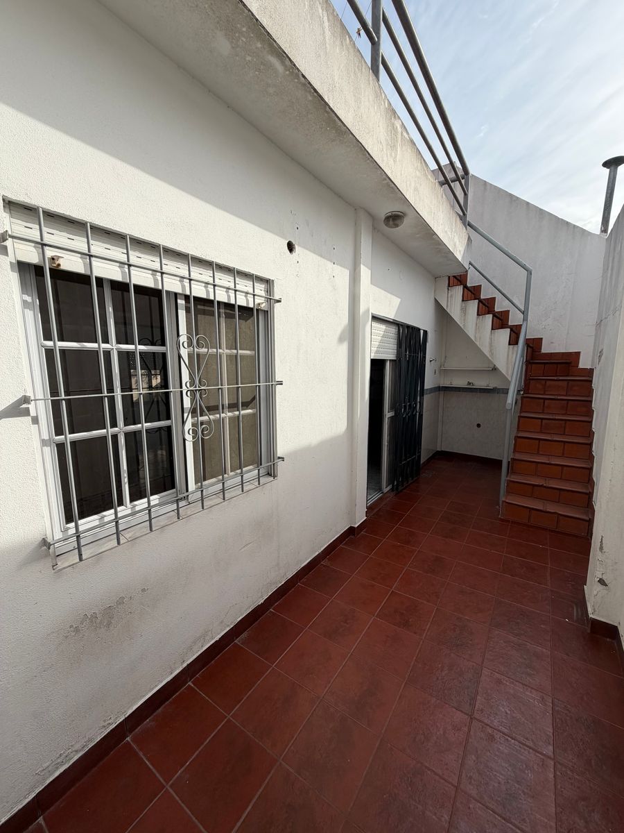 Alquiler pH 3 ambientes Villa Luzuriaga - 7