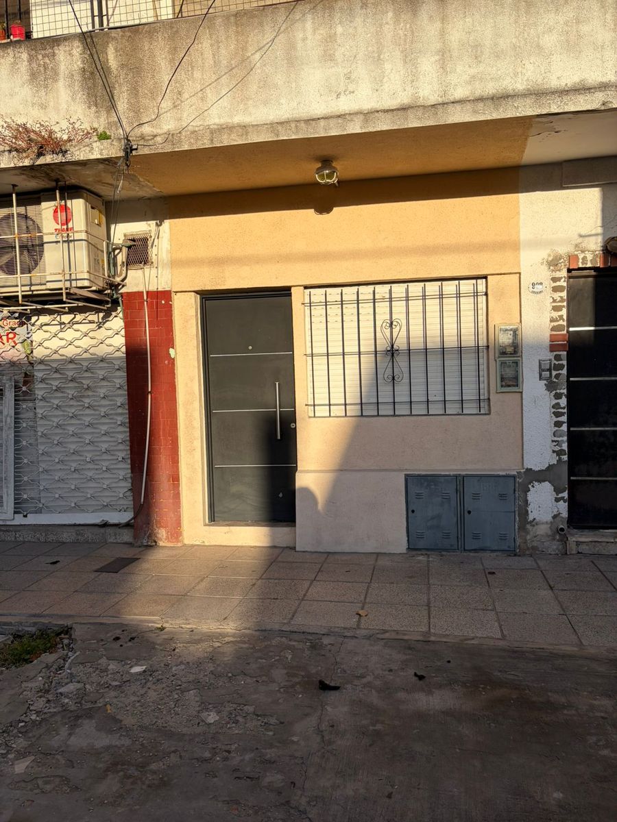 Alquiler pH 2 ambientes Haedo - 11