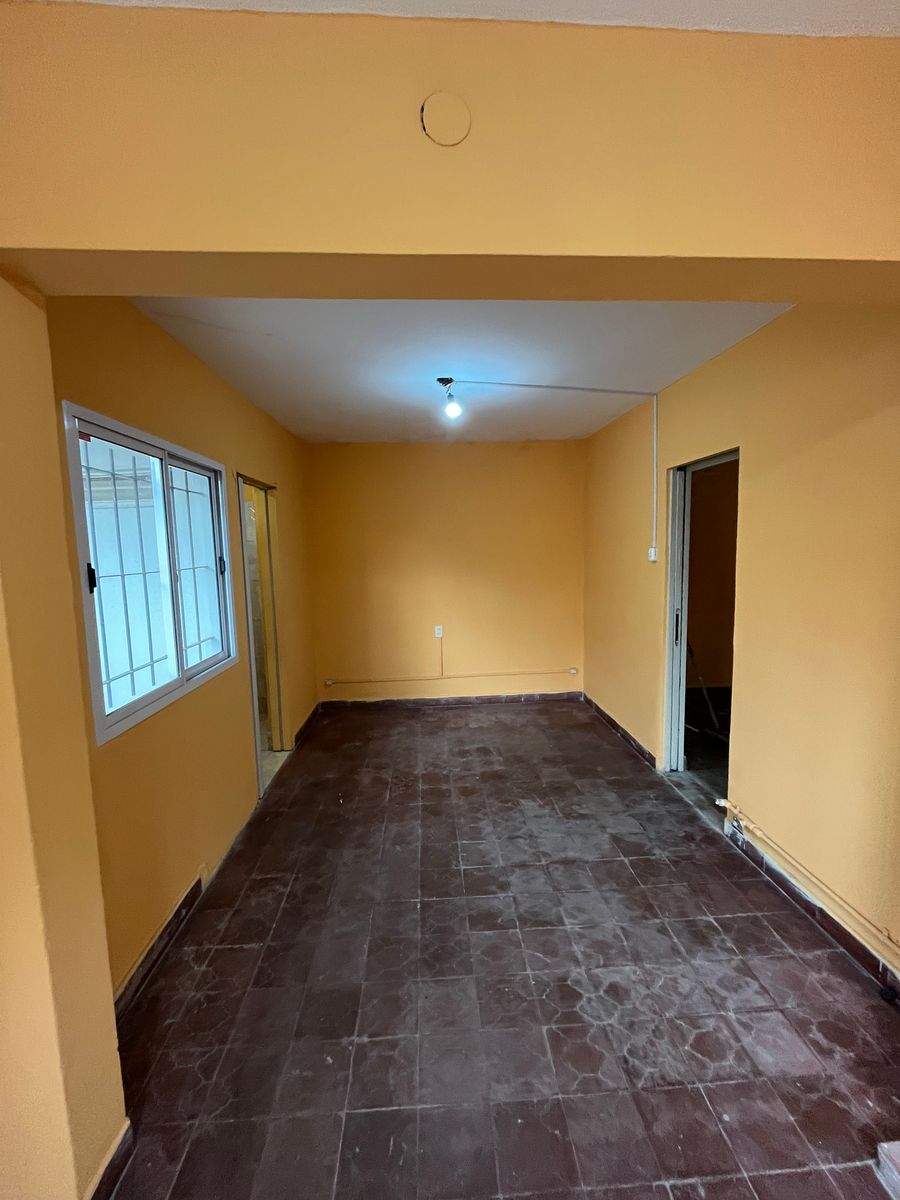 Venta casa Isidro Casanova - 10