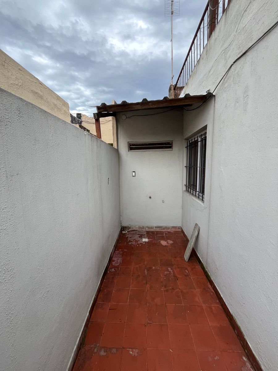 Venta casa Isidro Casanova - 17