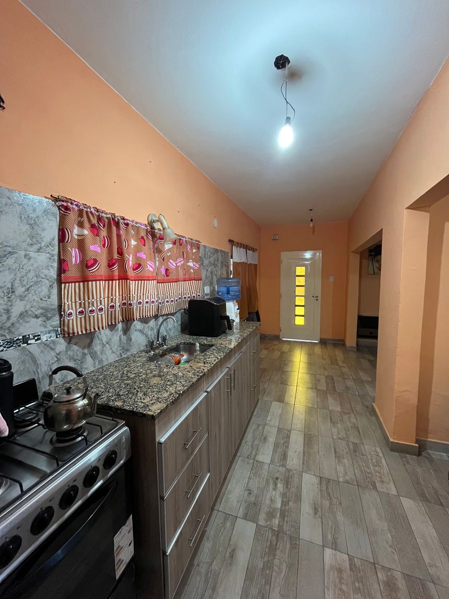 Venta casa Isidro Casanova - 23