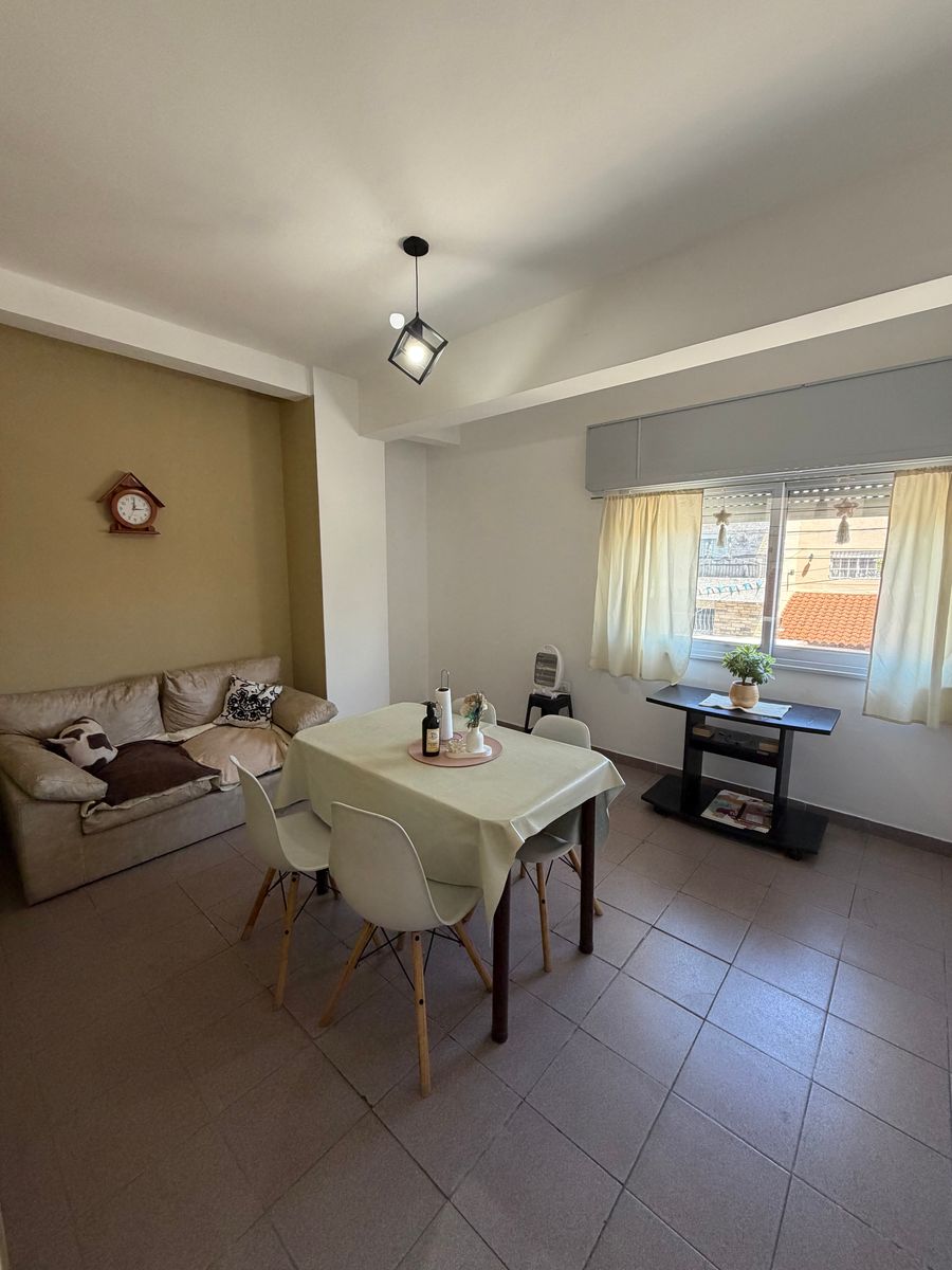 Venta departamento 3 ambientes Villa Luzuriaga - 1
