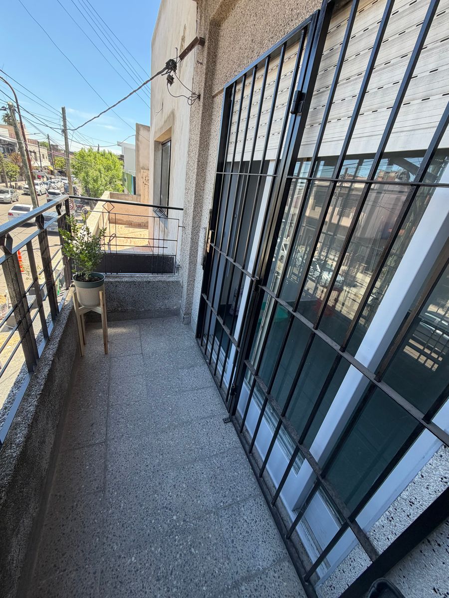 Venta departamento 3 ambientes Villa Luzuriaga - 13