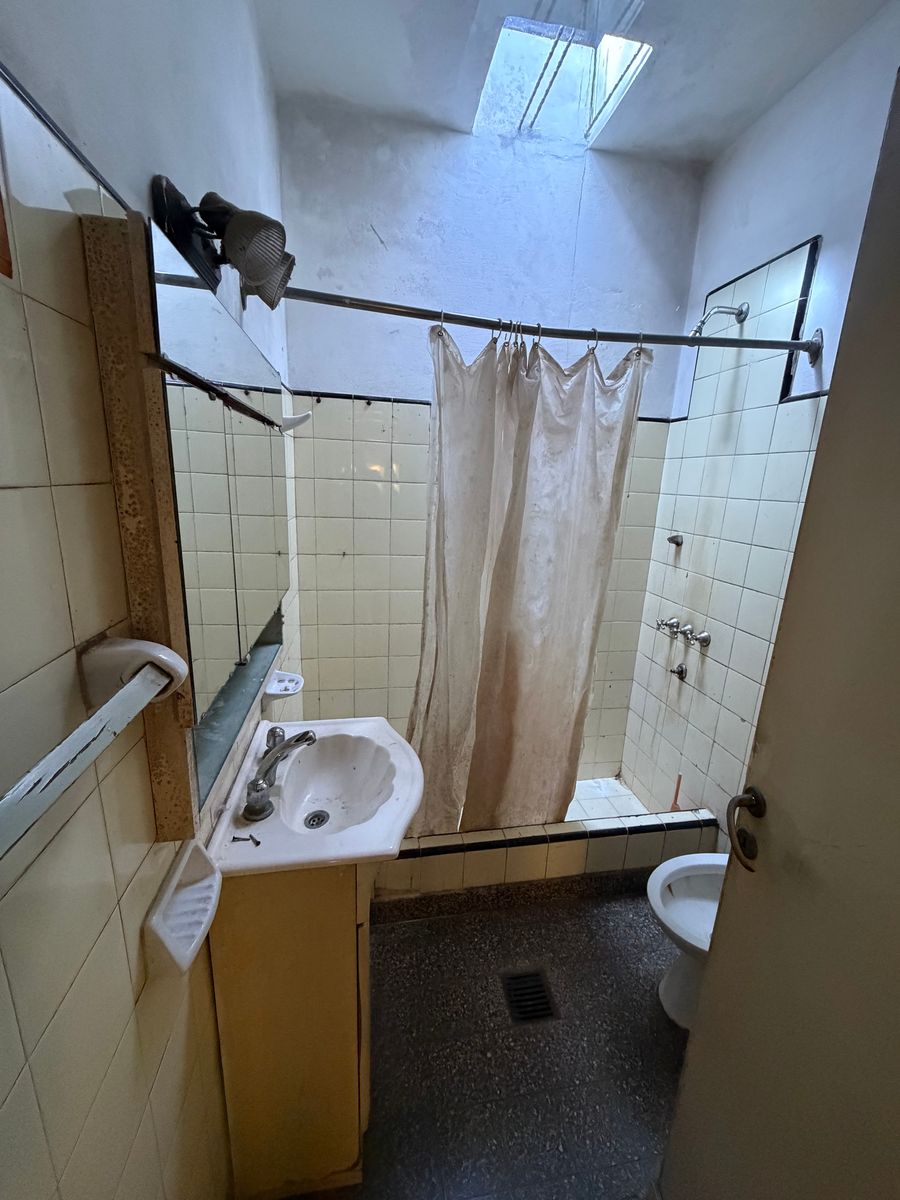 Venta PH 4 ambientes Villa Luzuriaga - 11