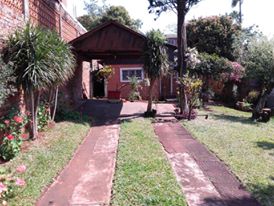 **VENDO CASA ZONA CENTRO EN LEANDRO N. ALEM** - 2