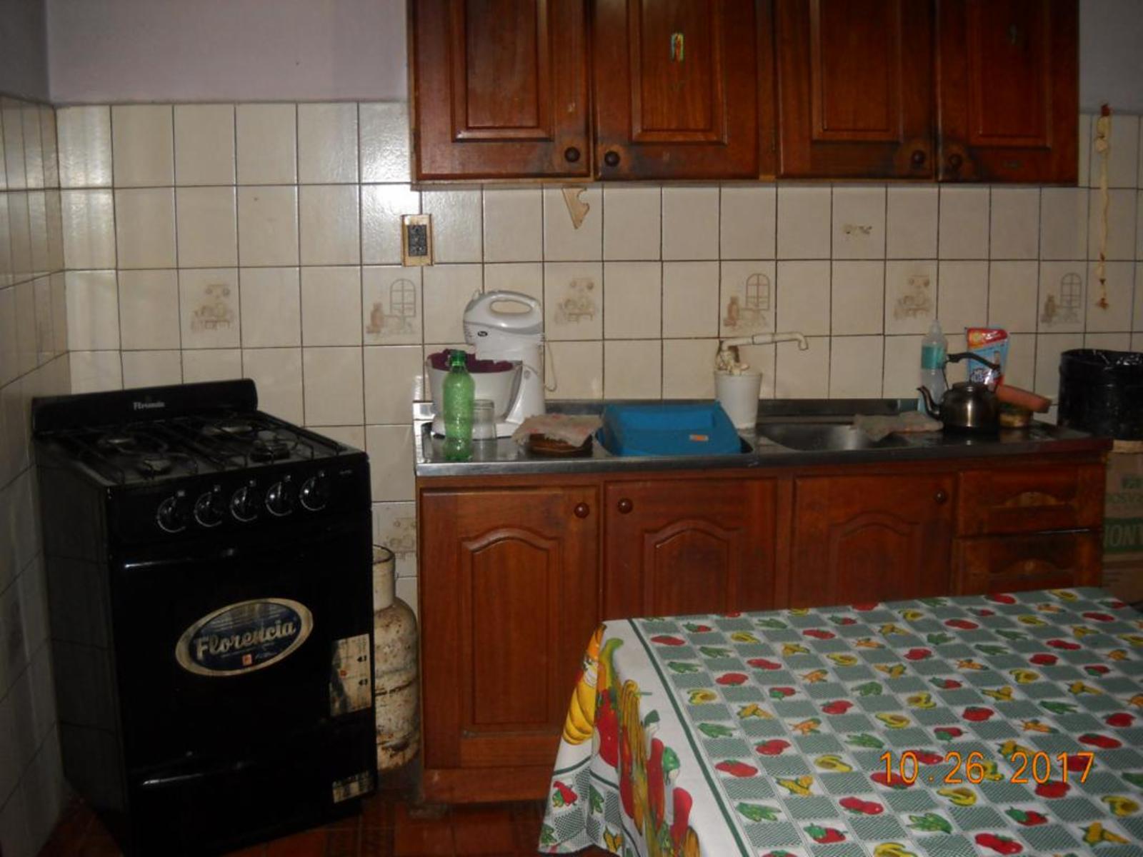 SE VENDE CASA EN BARRIO JANSSEN $1.500.000 - 5