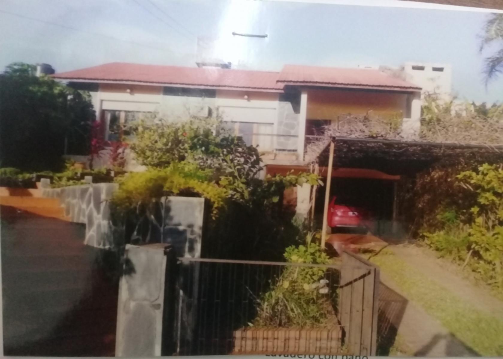 VENDO CASA EN LEANDRO N. ALEM - 1