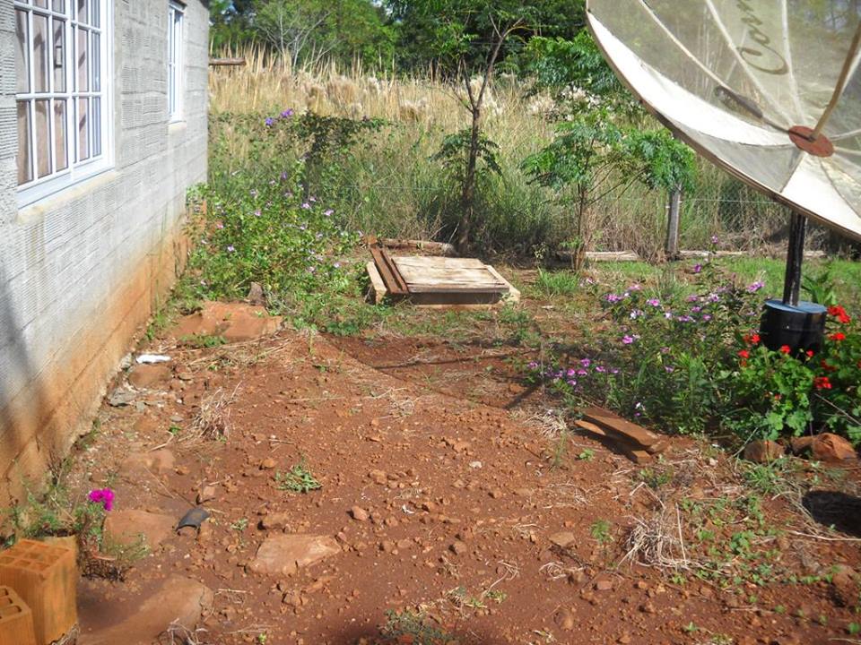 se vende HERMOSO TERRENO CON CASA S/ RUTA 4 - 4