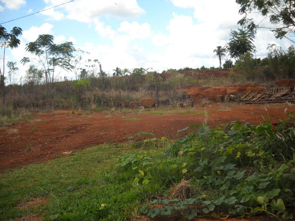 se vende HERMOSO TERRENO CON CASA S/ RUTA 4 - 6