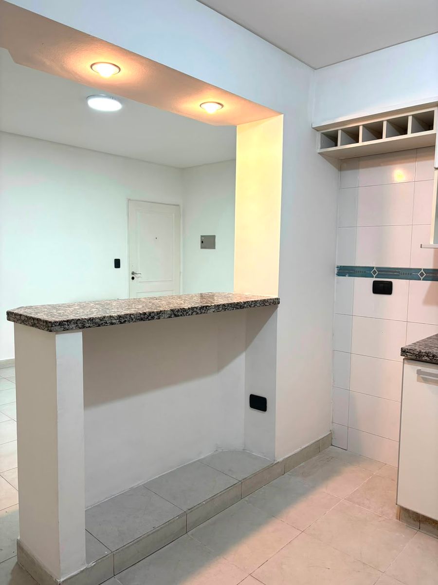 EXCELENTE DEPARTAMENTO 2 AMBIENTES CON BALCÓN Y EN SUITE. EXCELENTE UBICACIÓN CENTRO DE RAMOS MEJIA - 12