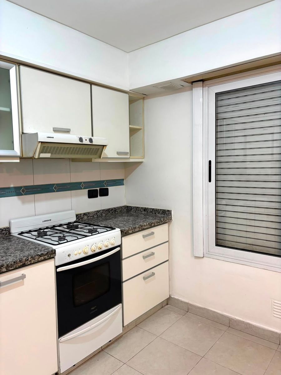 EXCELENTE DEPARTAMENTO 2 AMBIENTES CON BALCÓN Y EN SUITE. EXCELENTE UBICACIÓN CENTRO DE RAMOS MEJIA - 14