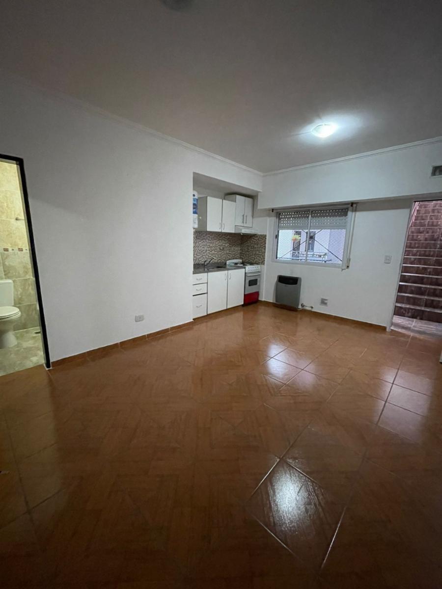 EXCELENTE DEPARTAMENTO 2 AMBIENTES CON COCHERA CUBIERTA, VILLA LUZURIAGA - 10