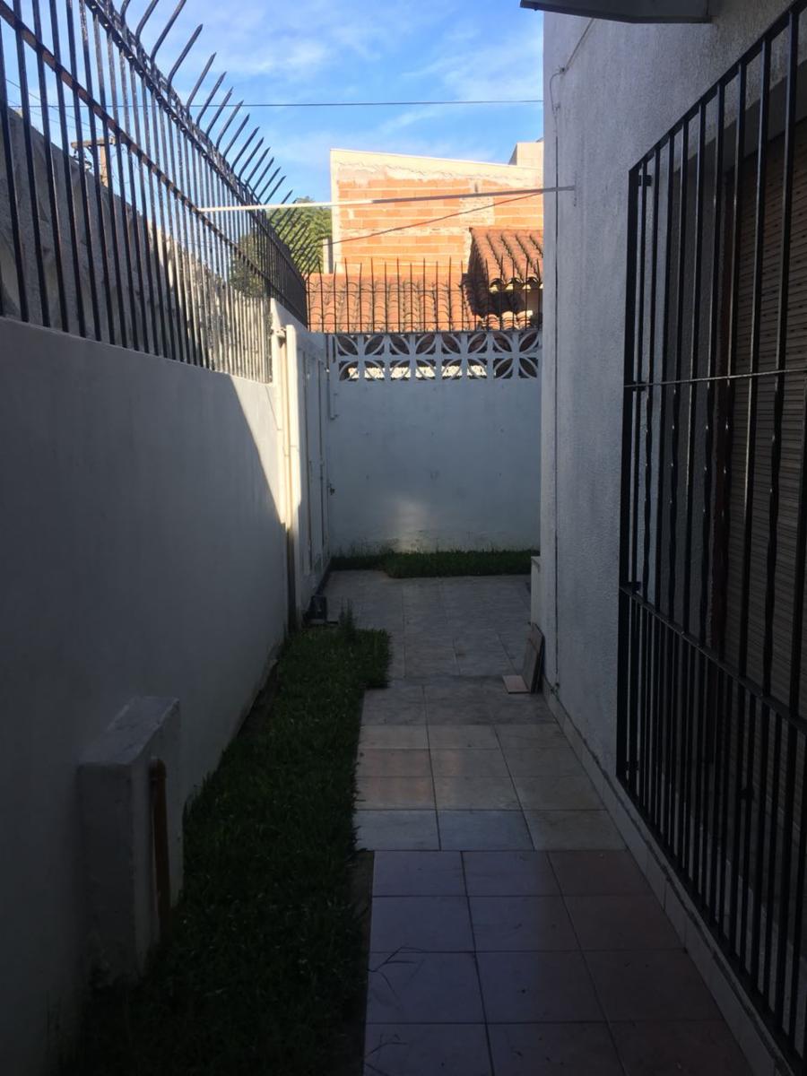 EXCELENTE CHALET EN ESQUINA DE 4 AMBIENTES 180 M2 CUB. — foto 6
