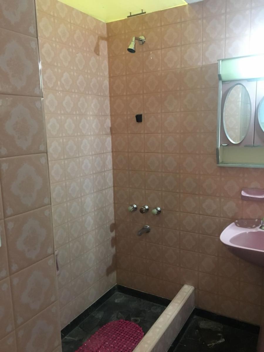 EXCELENTE CHALET EN ESQUINA DE 4 AMBIENTES 180 M2 CUB. — foto 9