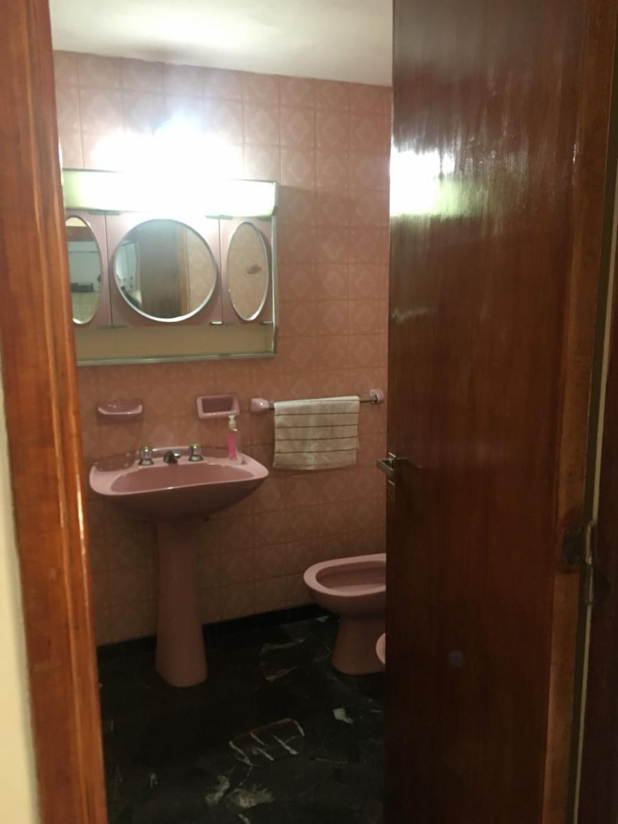 EXCELENTE CHALET EN ESQUINA DE 4 AMBIENTES 180 M2 CUB. — foto 13