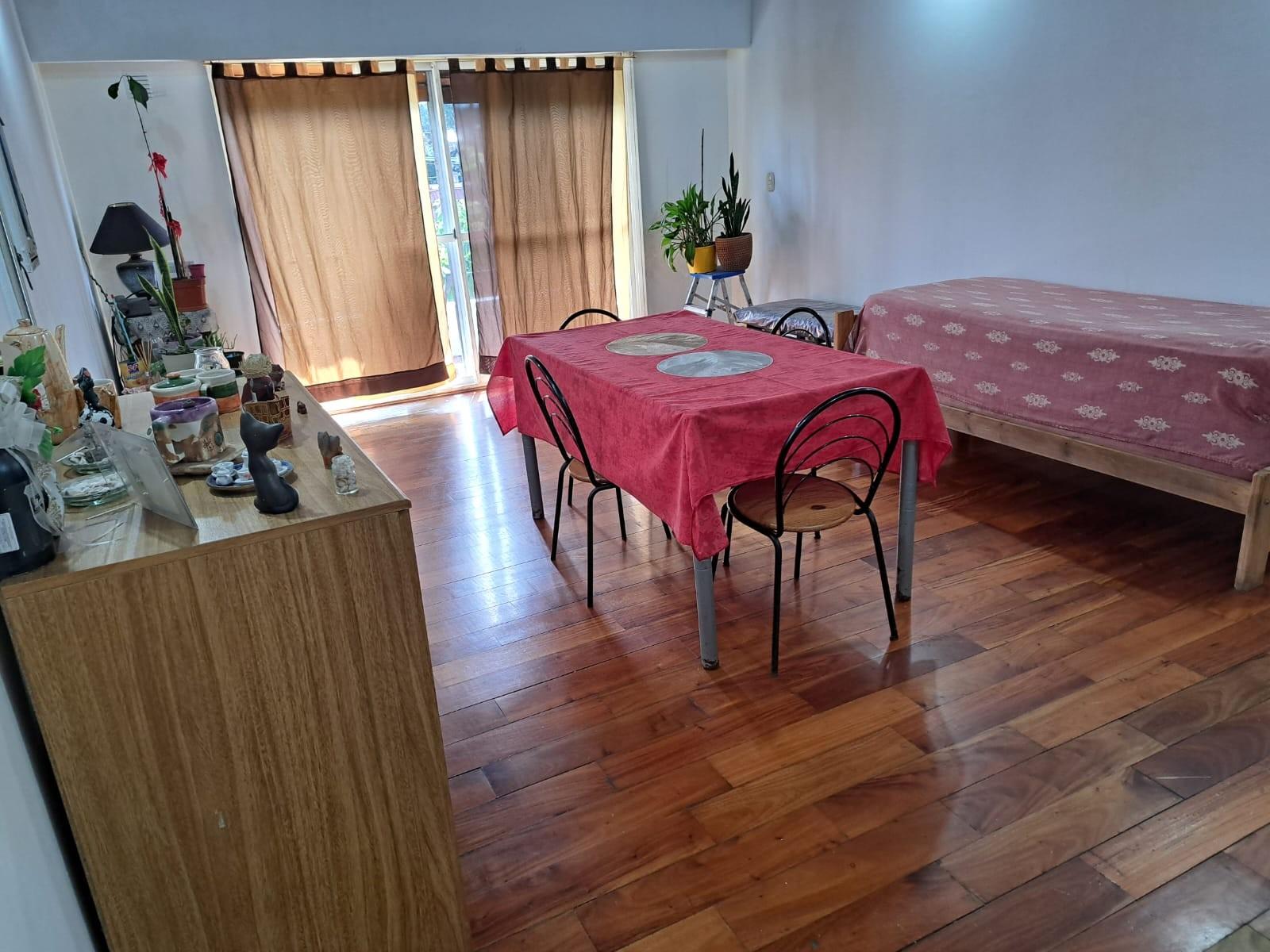 departamento de 3 ambientes 1° piso al frente muy amplio — foto 5
