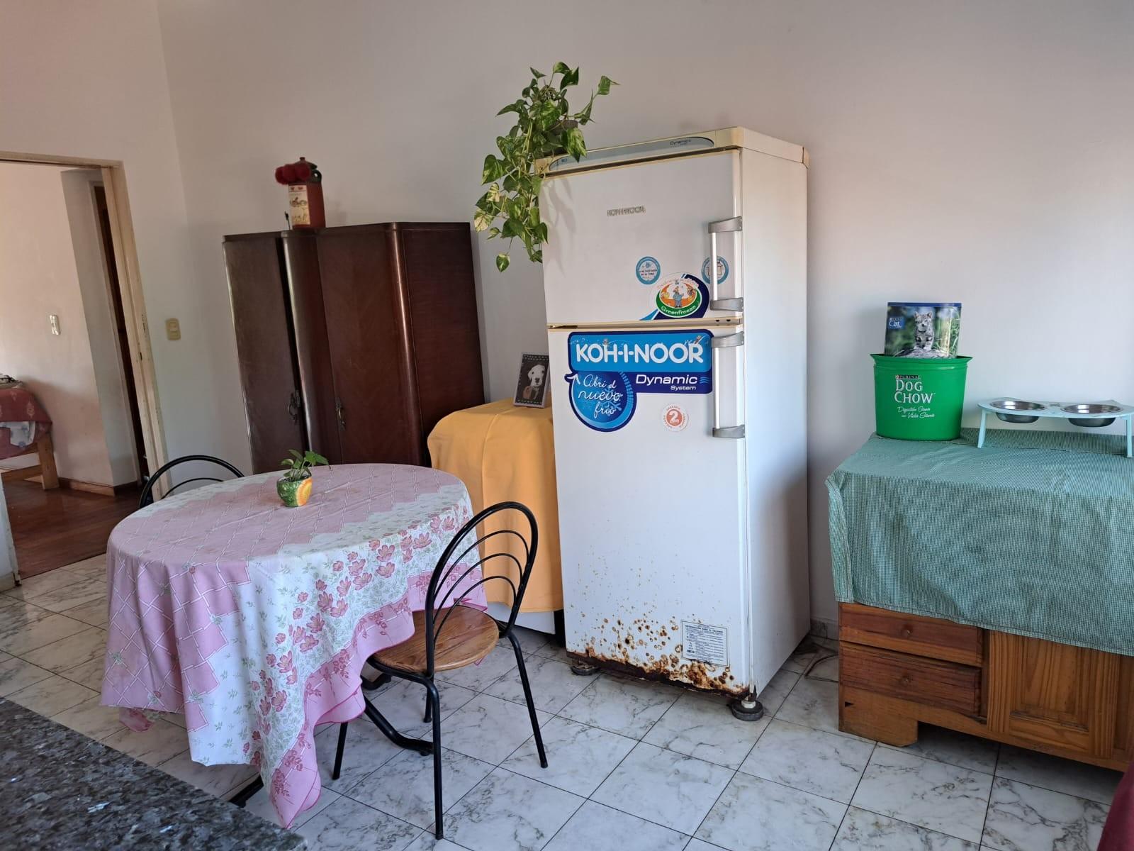 departamento de 3 ambientes 1° piso al frente muy amplio — foto 7