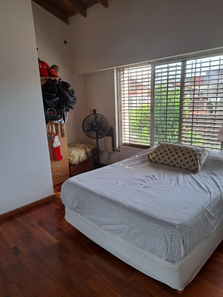 departamento de 3 ambientes 1° piso al frente muy amplio — foto 15
