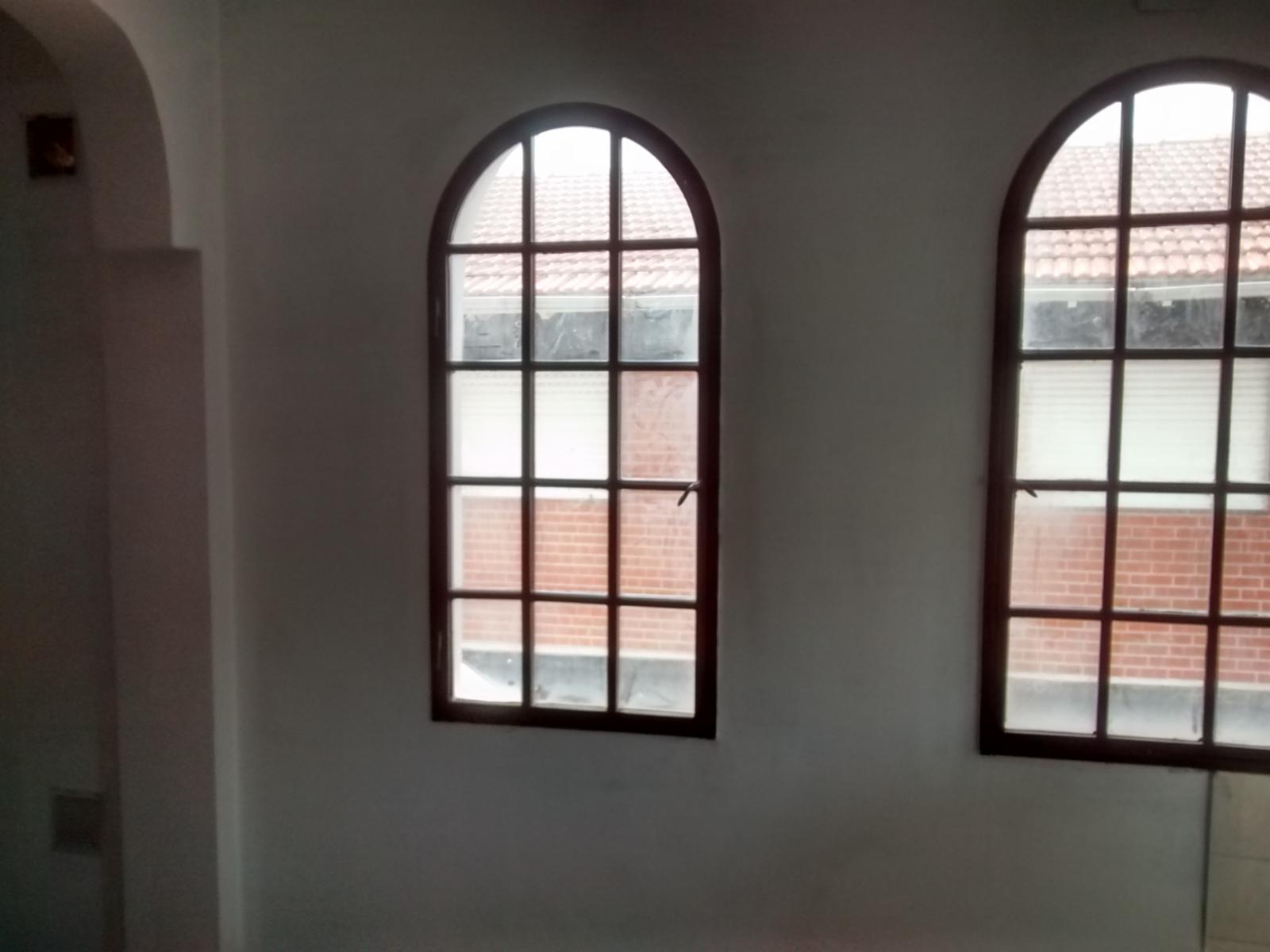 DEPARTAMENTO DE 3 AMBIENTES Y MEDIO 1° PISO AL FRENTE CON AMPLIO PATIO — foto 9