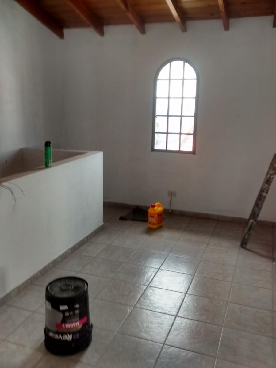 DEPARTAMENTO DE 3 AMBIENTES 2° PISO AL FRENTE CON AMPLIO PATIO — foto 8