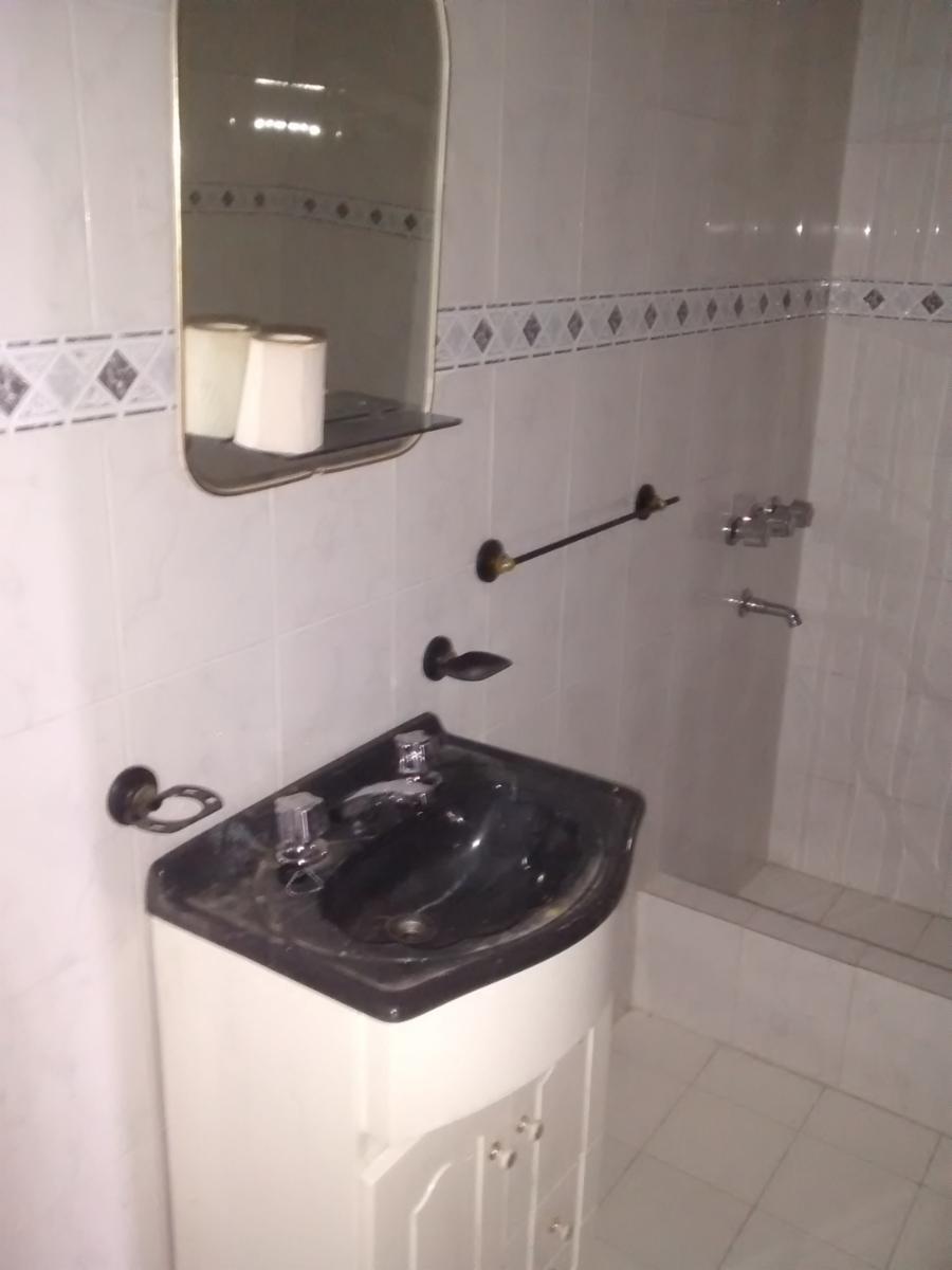 DEPARTAMENTO DE 3 AMBIENTES 2° PISO AL FRENTE CON AMPLIO PATIO — foto 11