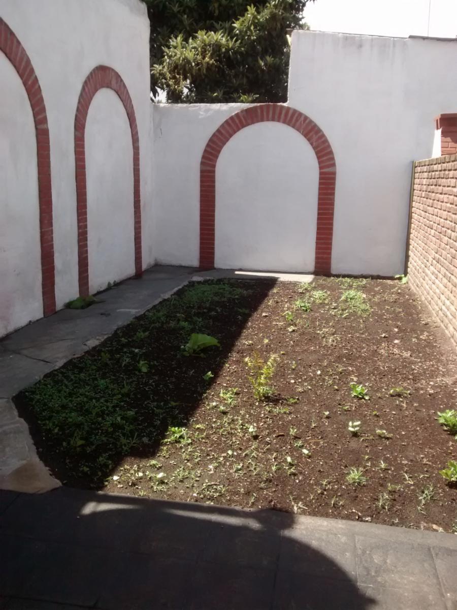 DUPLEX INTERNO DE 3 AMBIENTES AL CONTRA FRENTE CON AMPLIO PATIO — foto 7