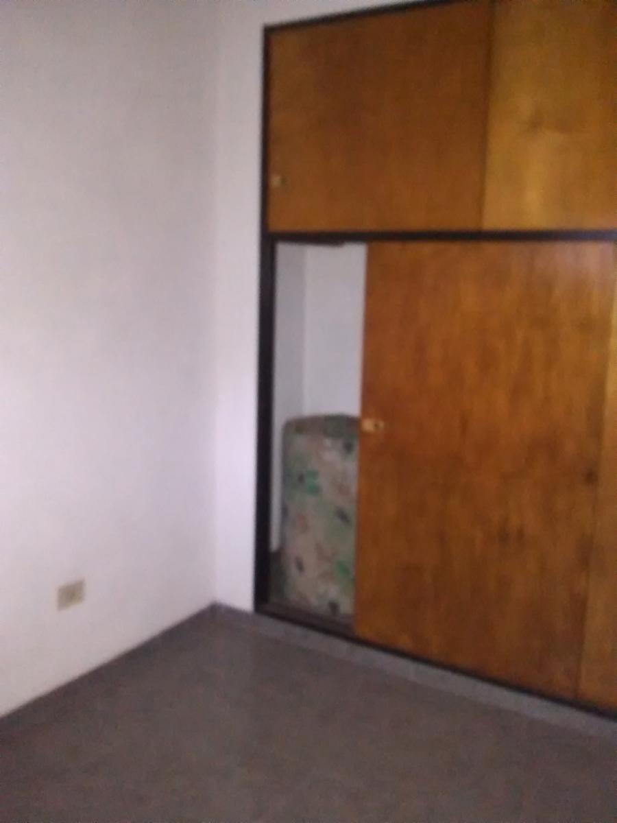 DUPLEX INTERNO DE 3 AMBIENTES AL CONTRA FRENTE CON AMPLIO PATIO — foto 9
