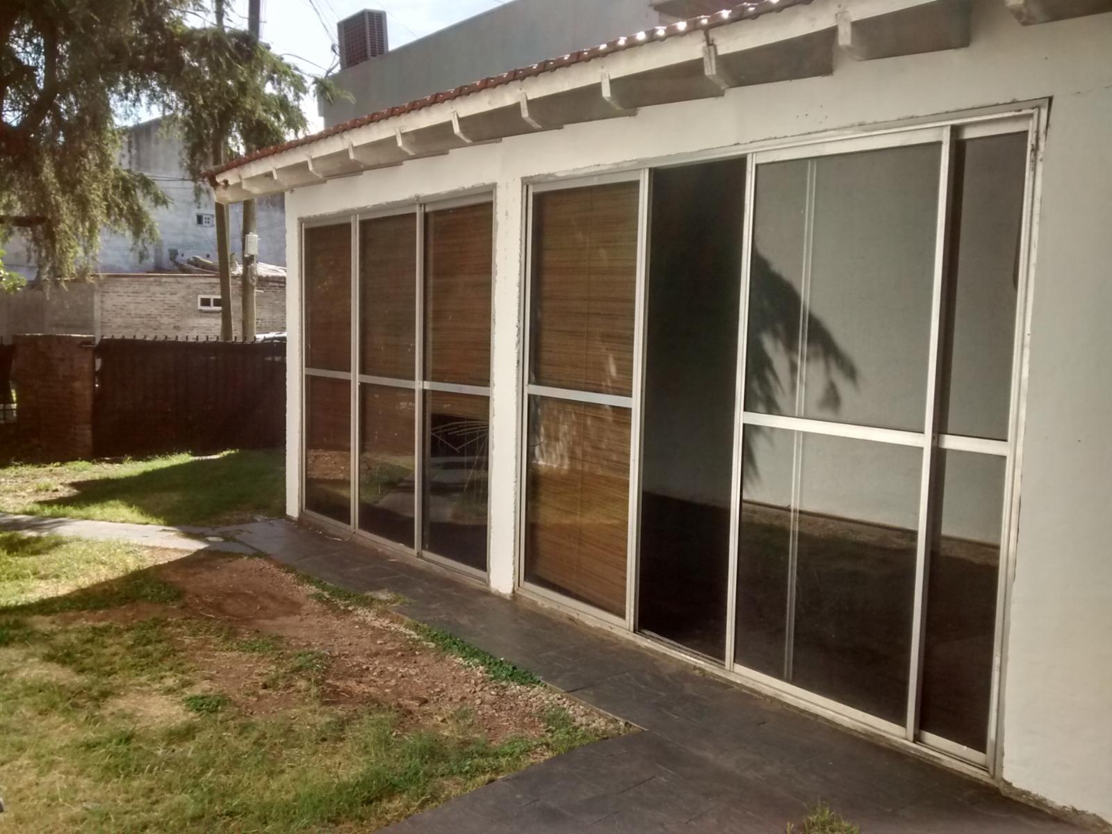 CHALET DE 3 AMBIENTES S/LOTE PROPIO, CON ENTRADA DE AUTO - 6