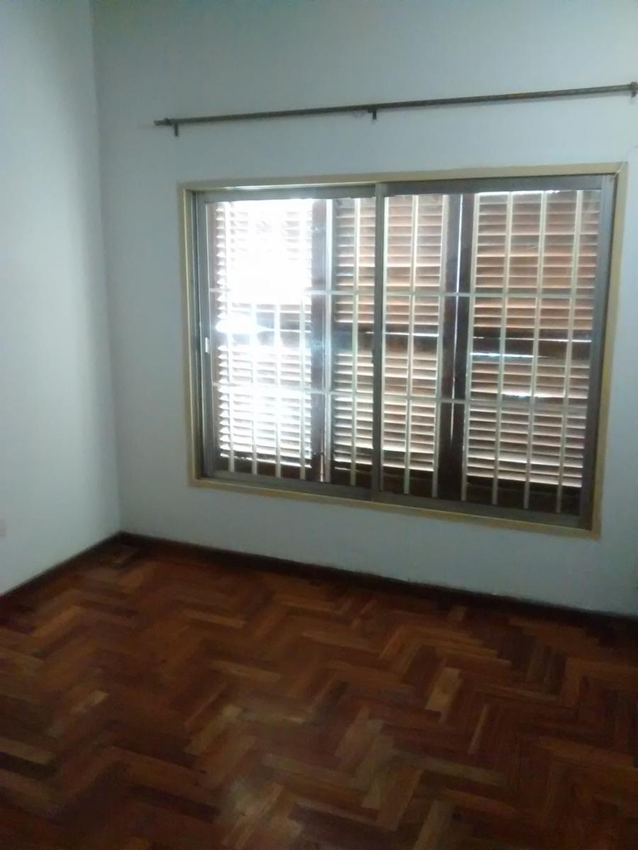 CHALET DE 3 AMBIENTES S/LOTE PROPIO, CON ENTRADA DE AUTO - 11