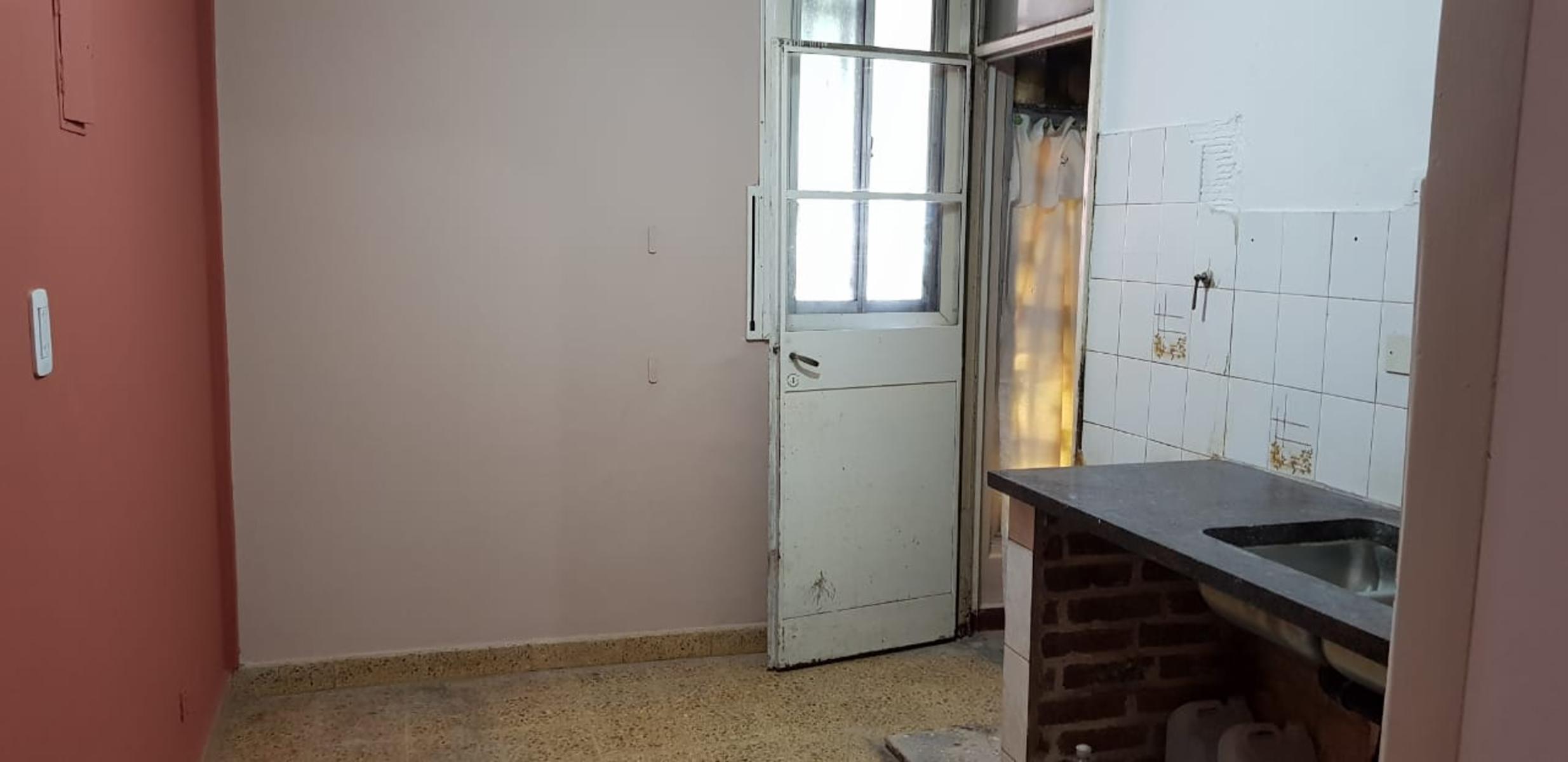 DEPARTAMENTO 3 AMBIENTES, PLANTA BAJA, LIVING-COMEDOR, COCINA, DOS DORMITORIOS CON PLACARD, BAÑO INSTALADO Y LAVADERO. BARRIO LUZ Y FUERZA, SAN JUSTO — foto 6